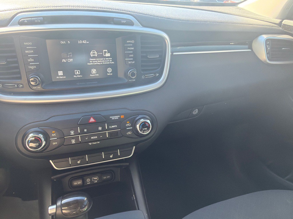 2017 Kia Sorento Image 21