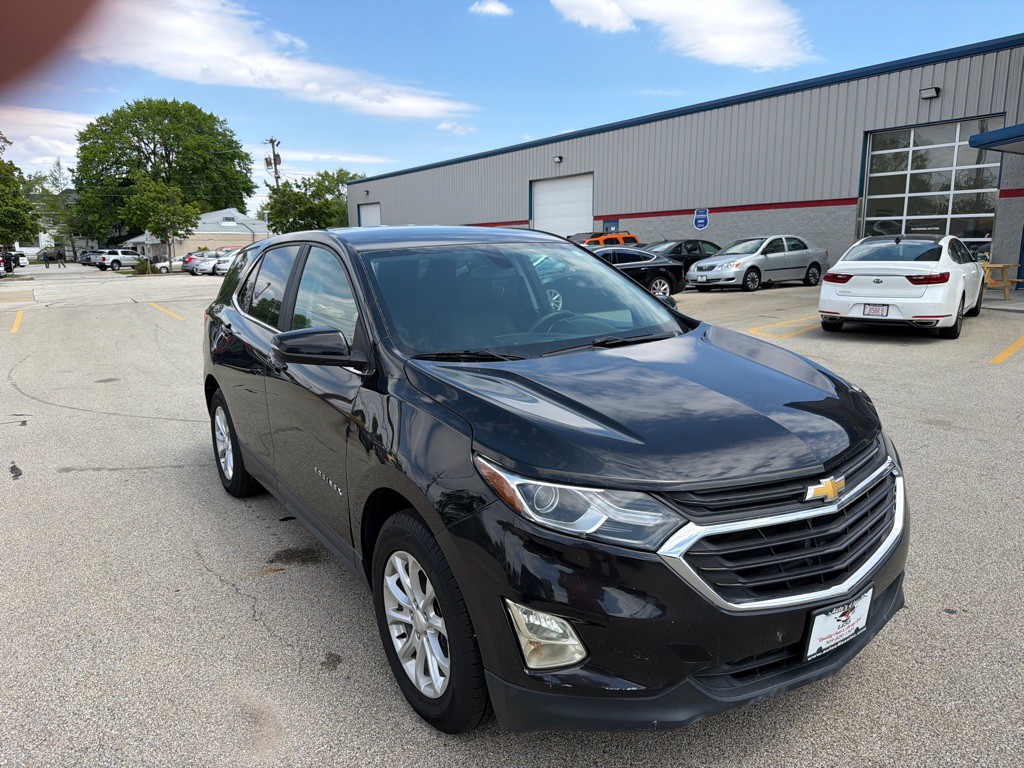 2018 Chevrolet Equinox Image 2