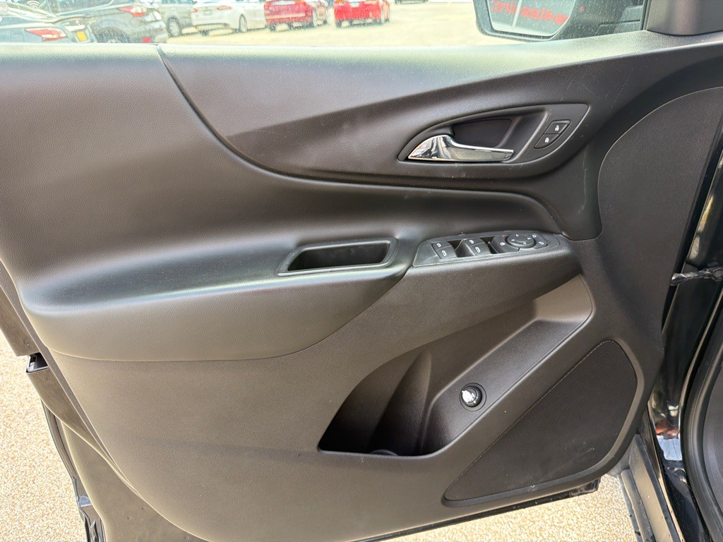 2018 Chevrolet Equinox Image 11