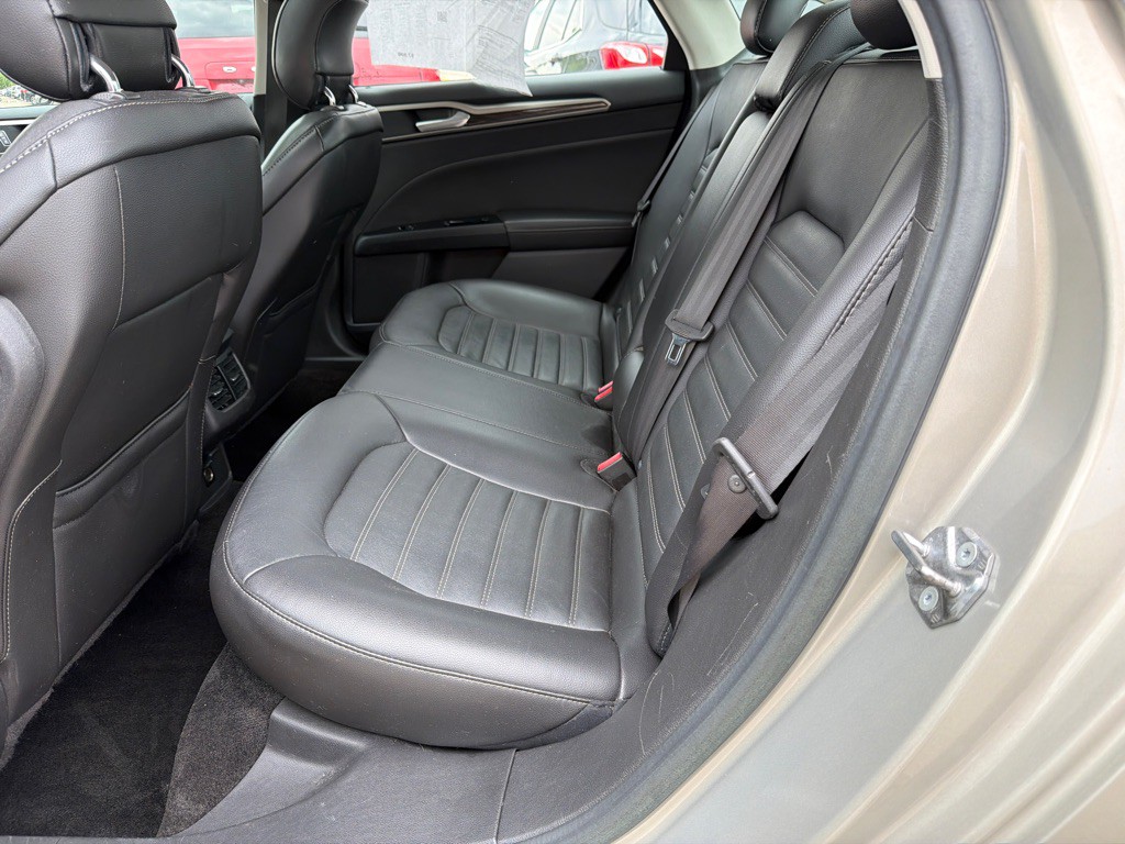 2015 Ford Fusion Image 10