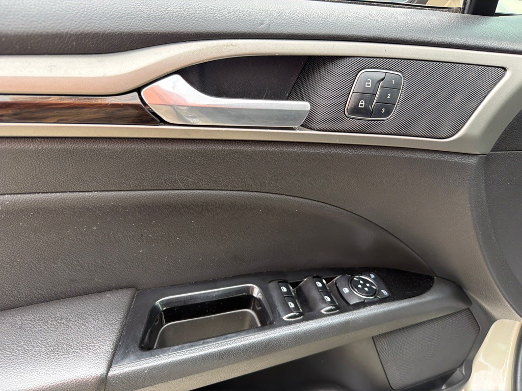 2015 Ford Fusion Image 11