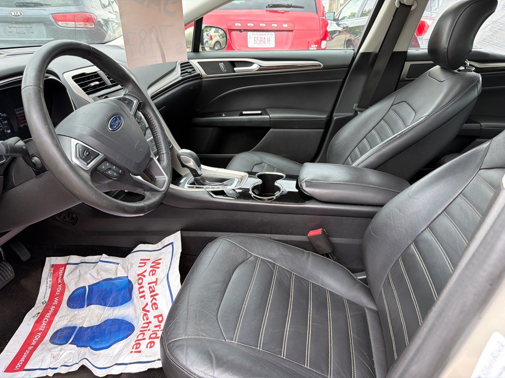 2015 Ford Fusion Image 12
