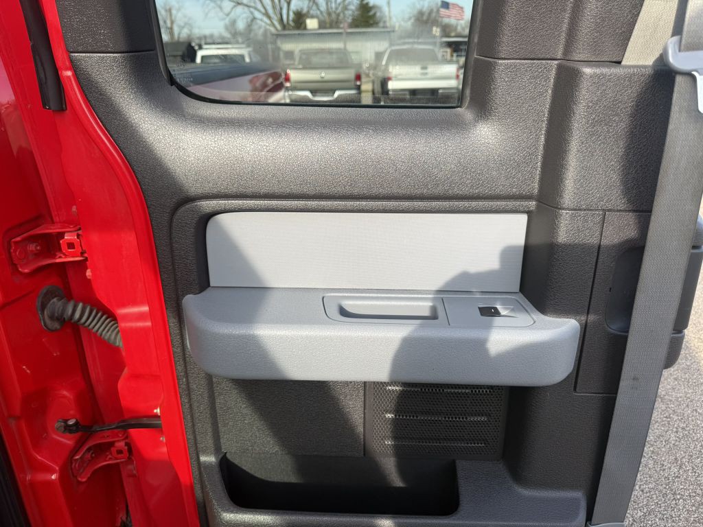 2012 Ford F-150 Image 13