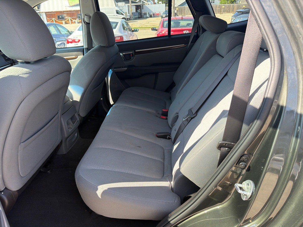 2012 Hyundai Santa Fe Image 12