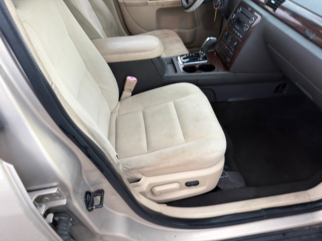2008 Ford Taurus Image 8