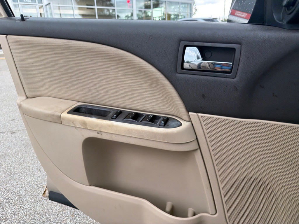 2008 Ford Taurus Image 12