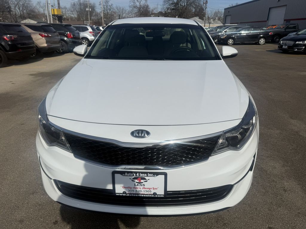 2017 Kia Optima Image 2
