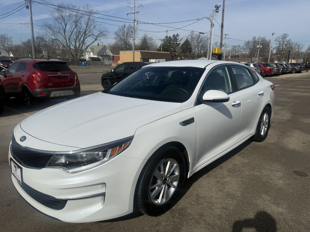 2017 Kia Optima Image 3