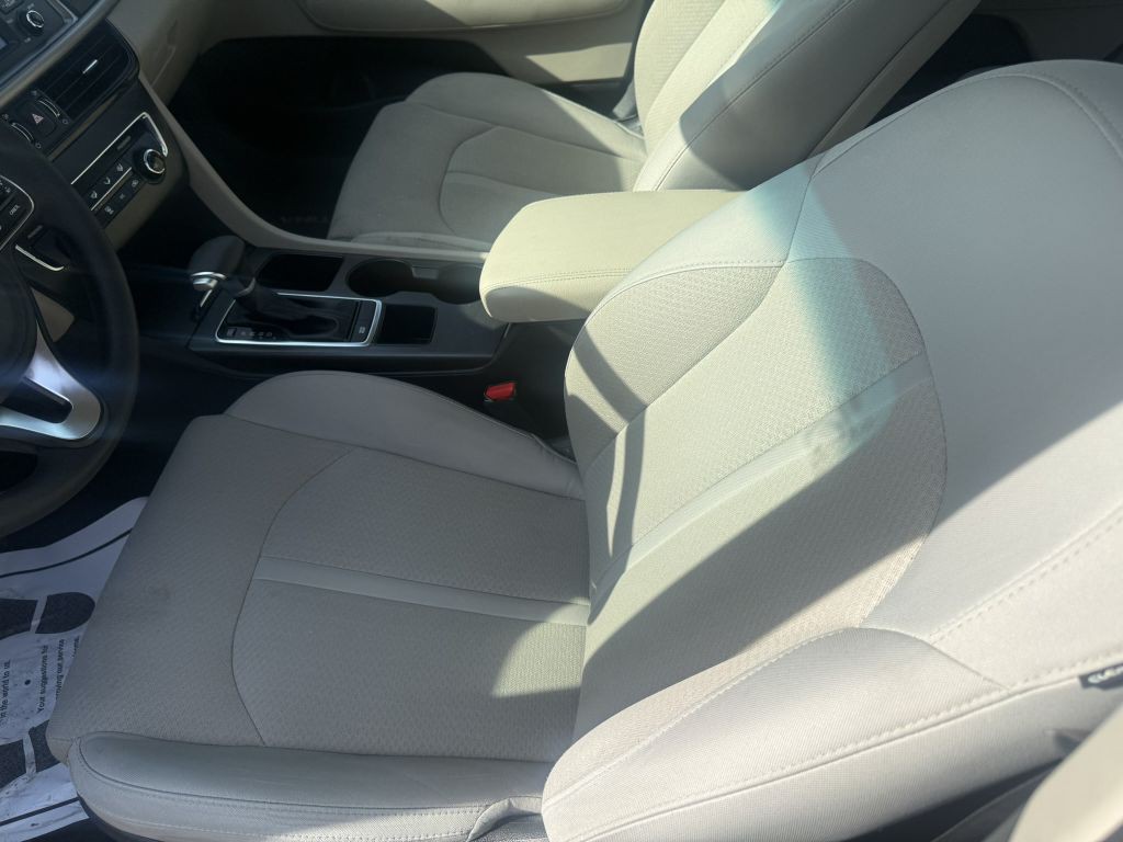 2017 Kia Optima Image 9
