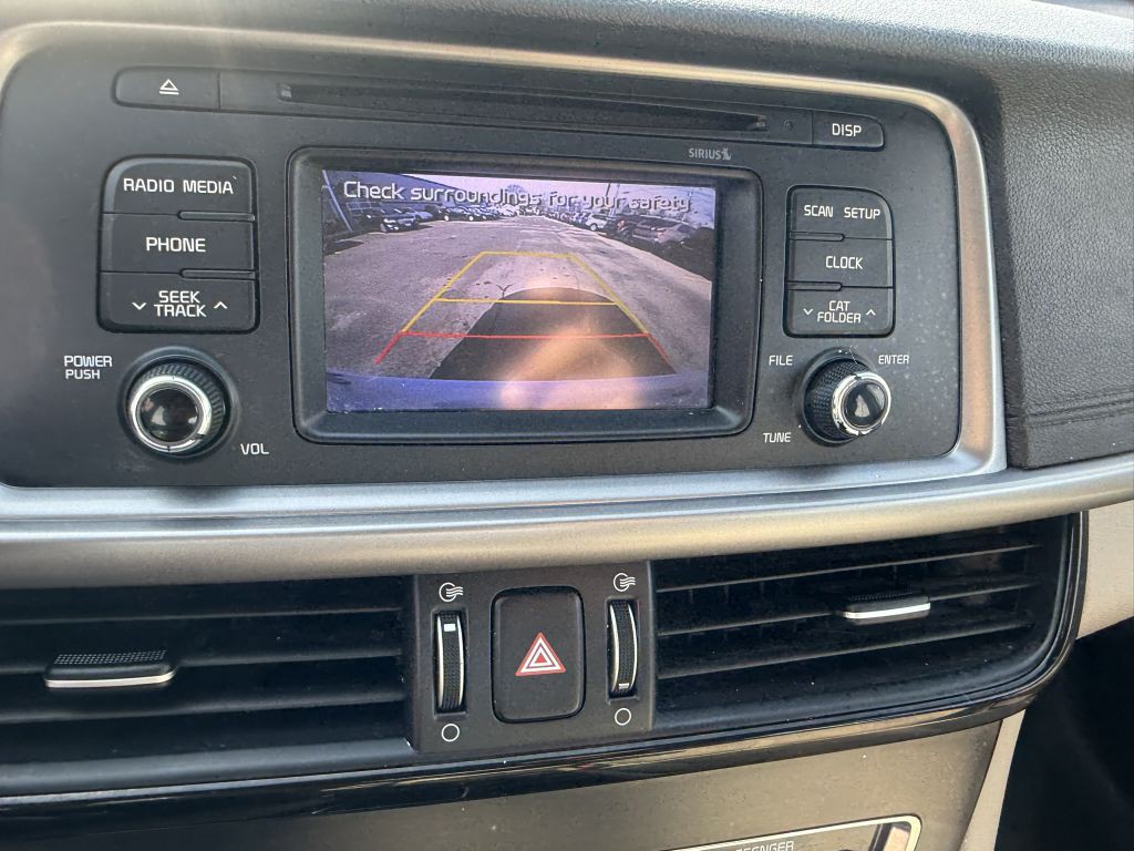 2017 Kia Optima Image 12