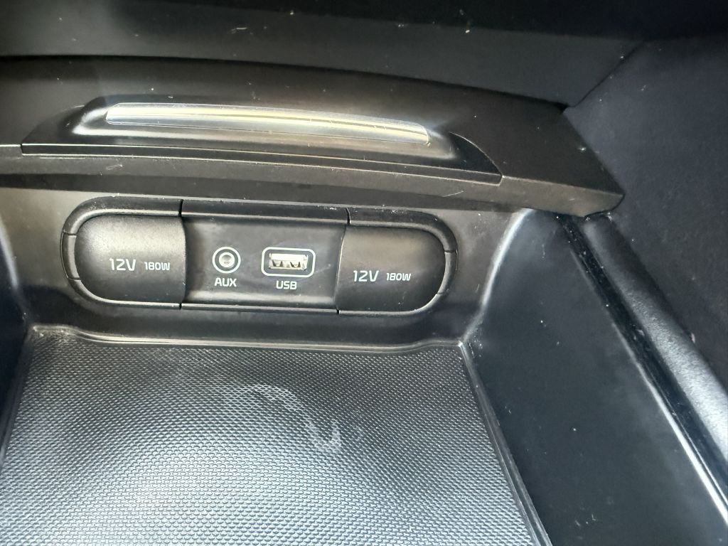 2017 Kia Optima Image 14