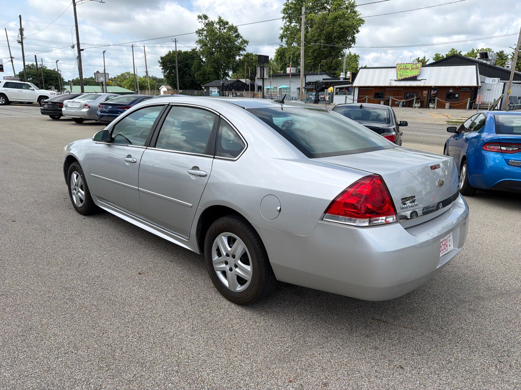 2011 Chevrolet Impala Image 5