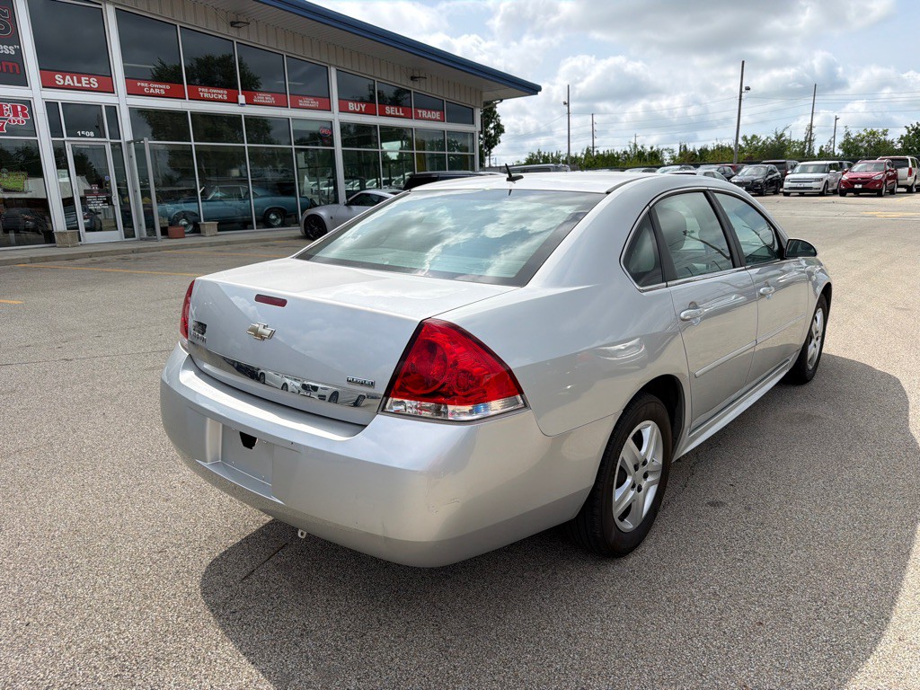 2011 Chevrolet Impala Image 7
