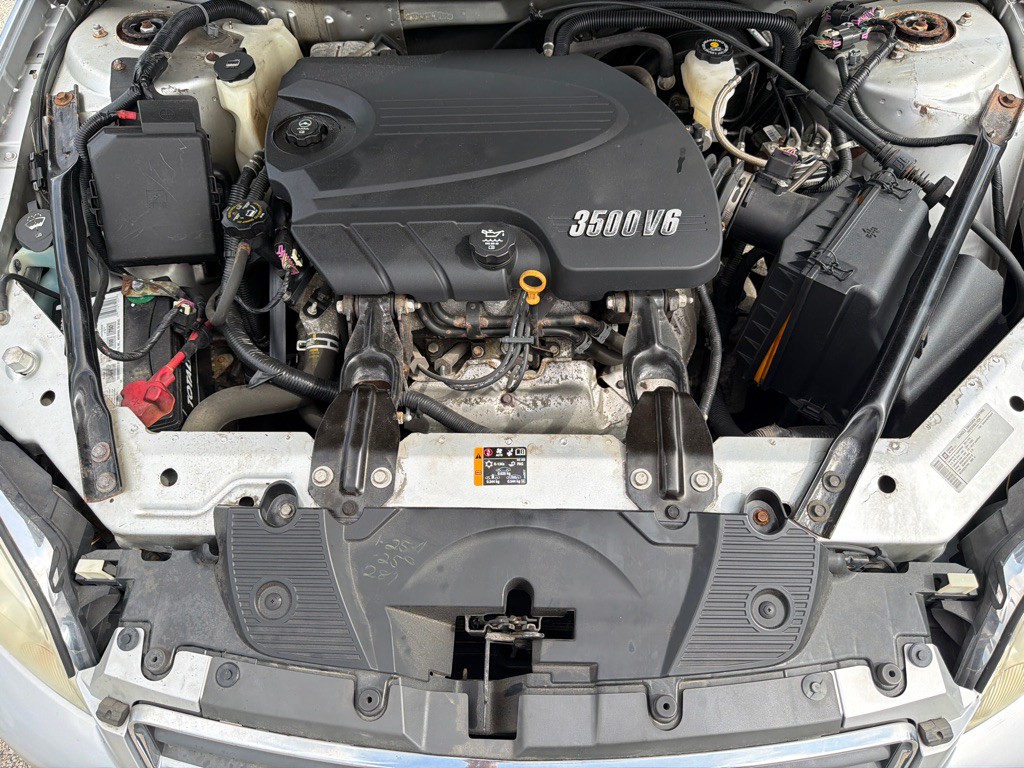 2011 Chevrolet Impala Image 13