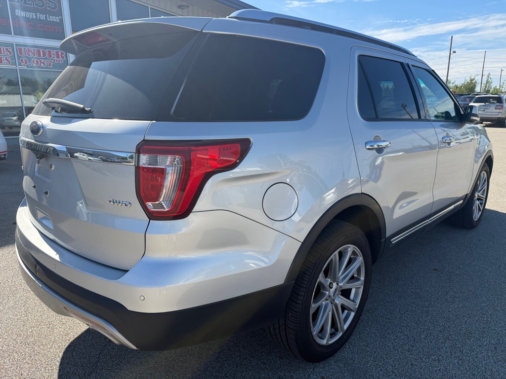 2016 Ford Explorer Image 8