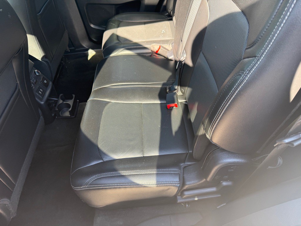 2016 Ford Explorer Image 18