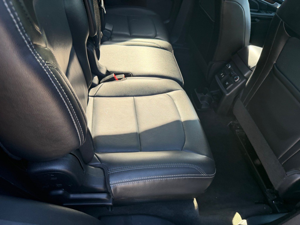 2016 Ford Explorer Image 22
