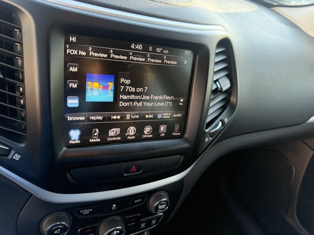 2014 Jeep Cherokee Image 17
