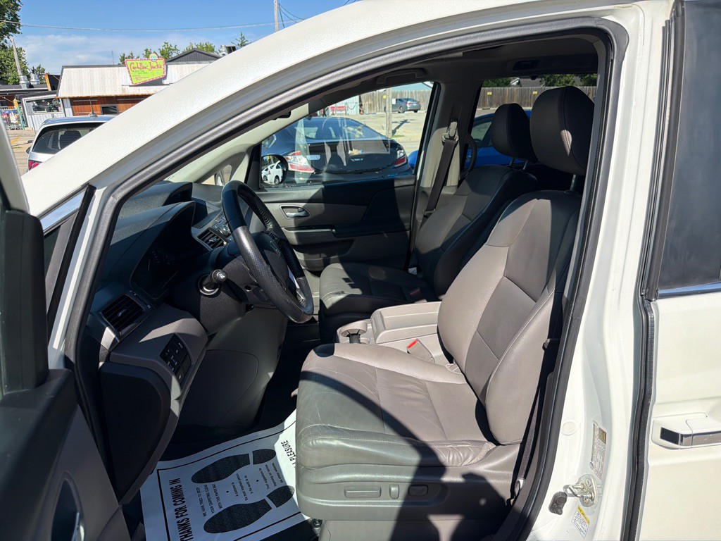 2014 Honda Odyssey Image 15