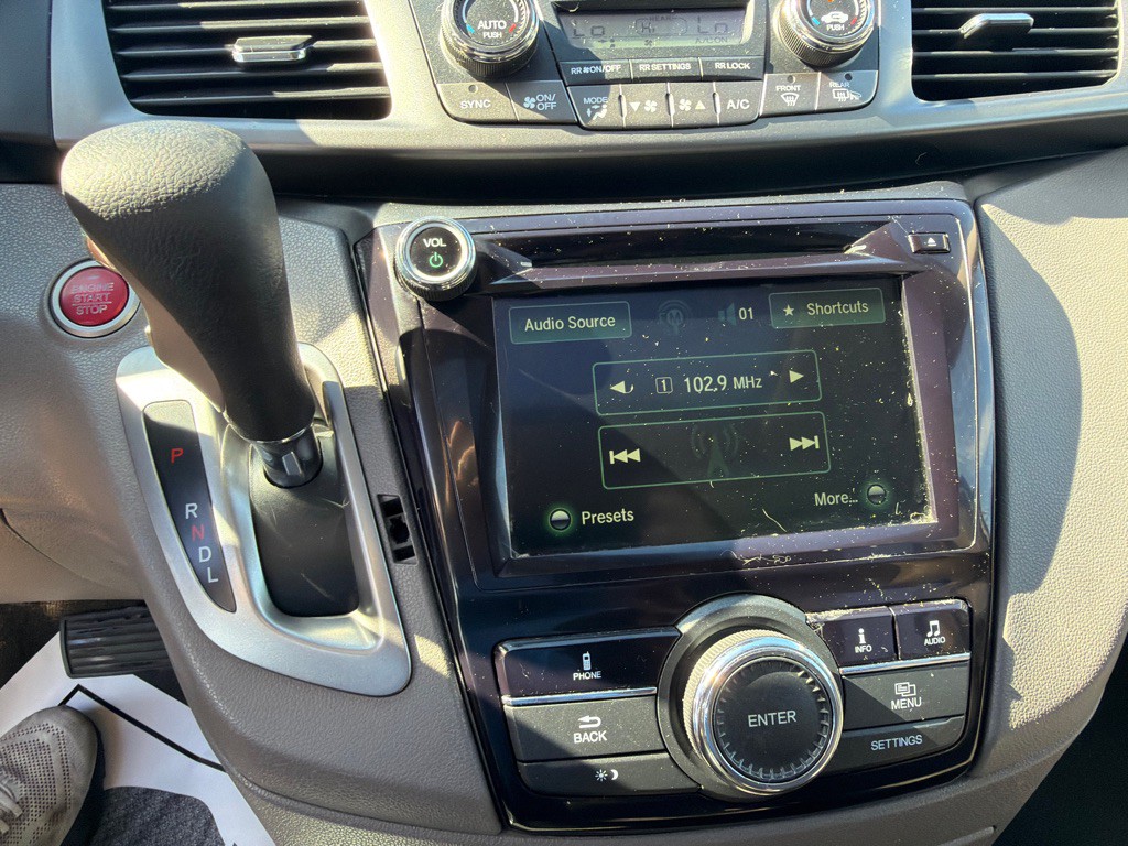 2014 Honda Odyssey Image 18