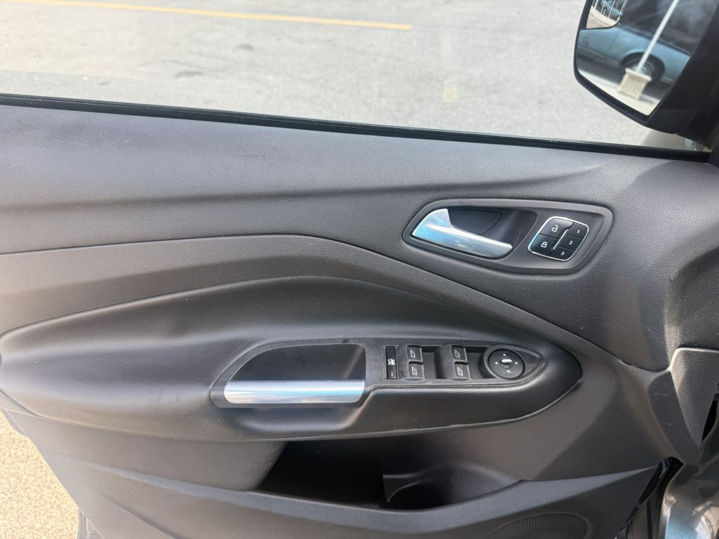 2015 Ford Escape Image 9
