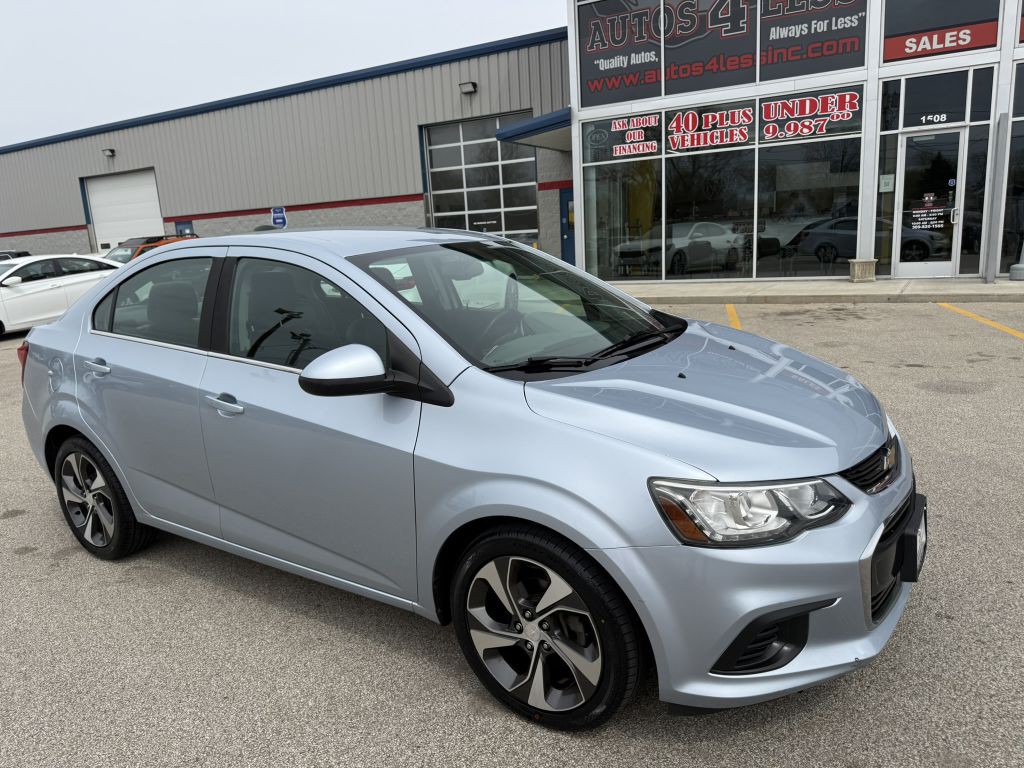 2017 Chevrolet Sonic Image 2