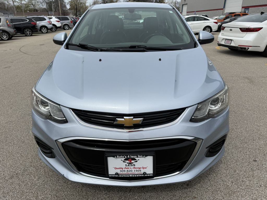 2017 Chevrolet Sonic Image 3