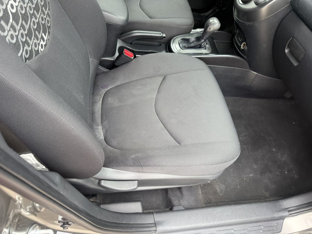 2011 Kia Soul Image 25