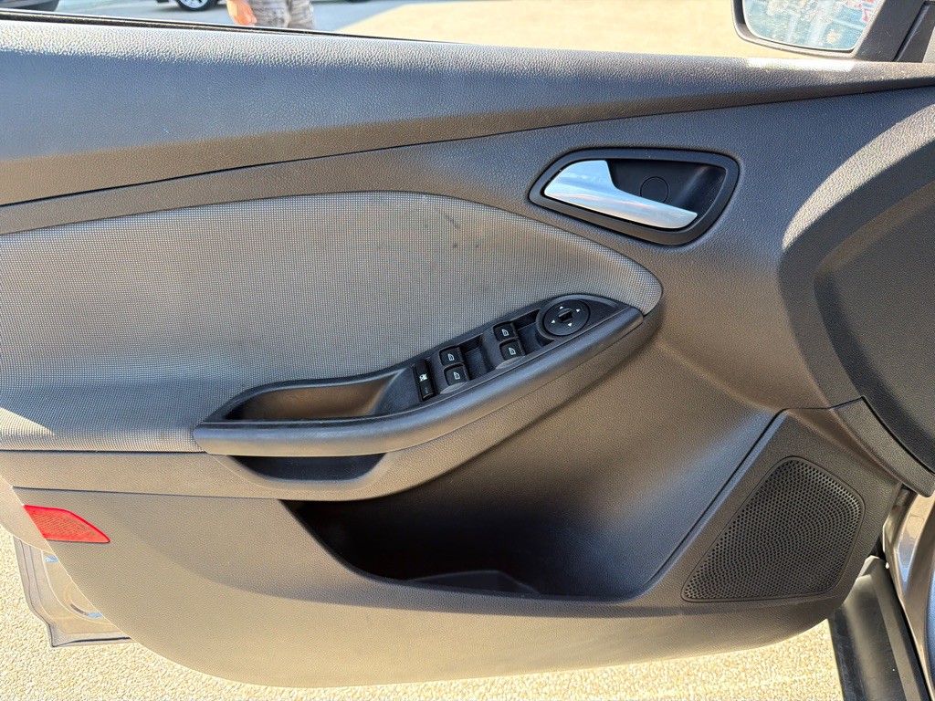 2014 Ford Focus Image 14