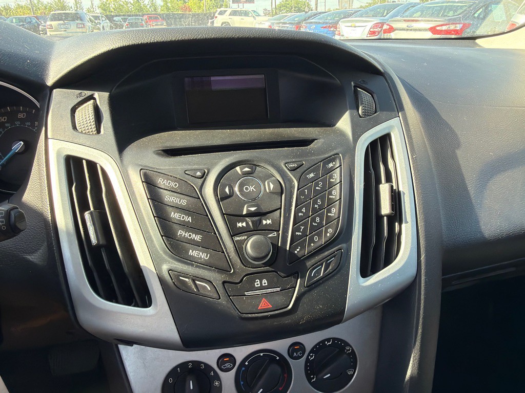 2014 Ford Focus Image 16