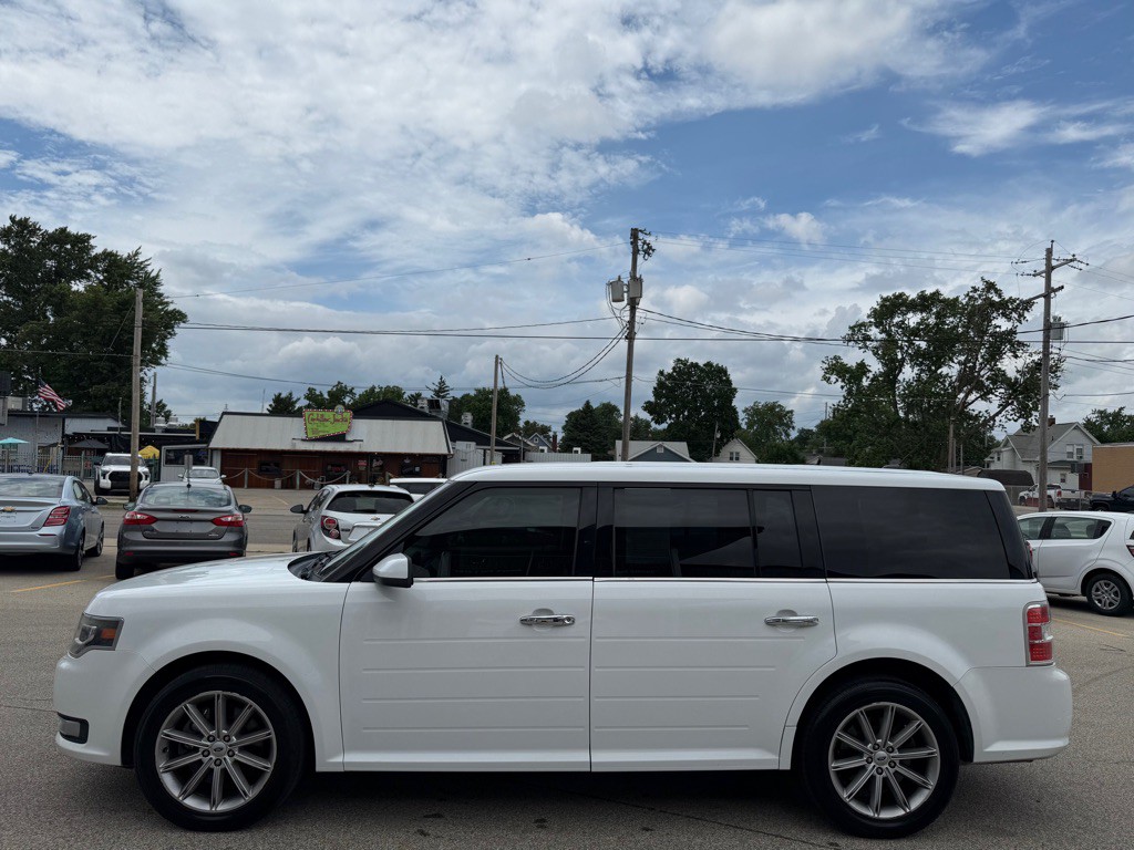2016 Ford Flex Image 2