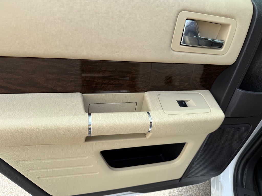 2016 Ford Flex Image 16