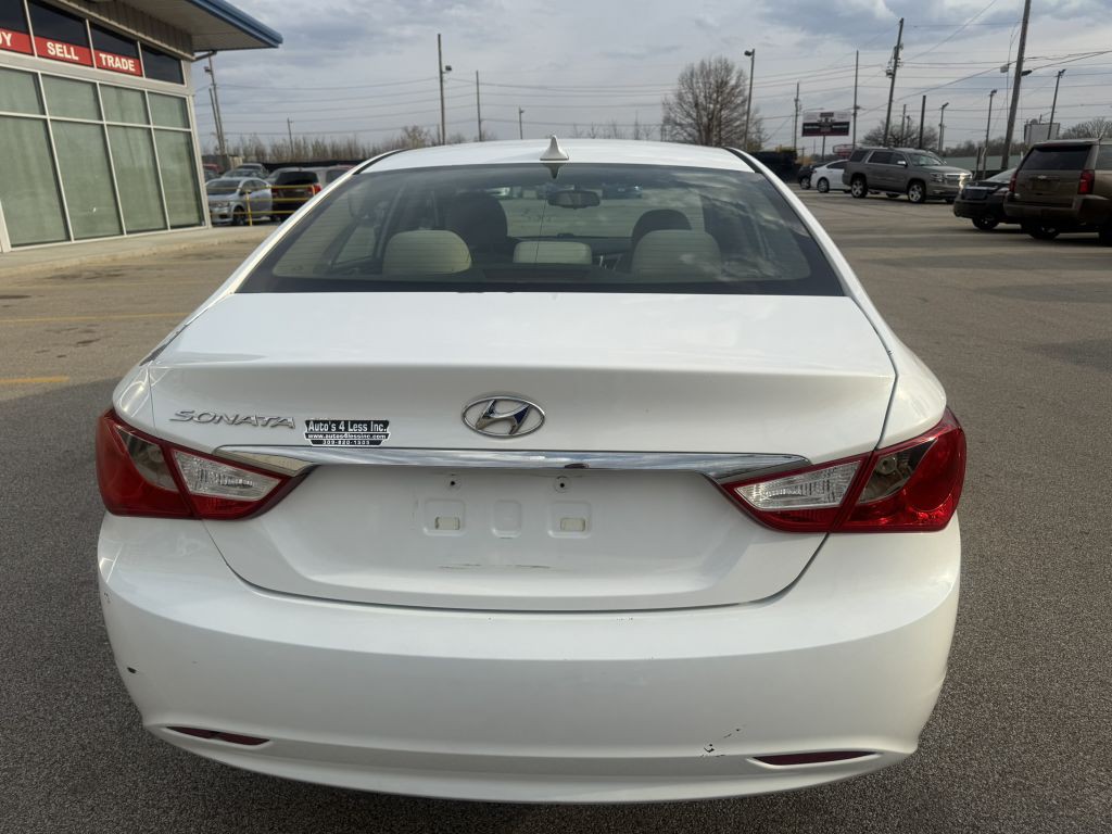 2013 Hyundai Sonata Image 4