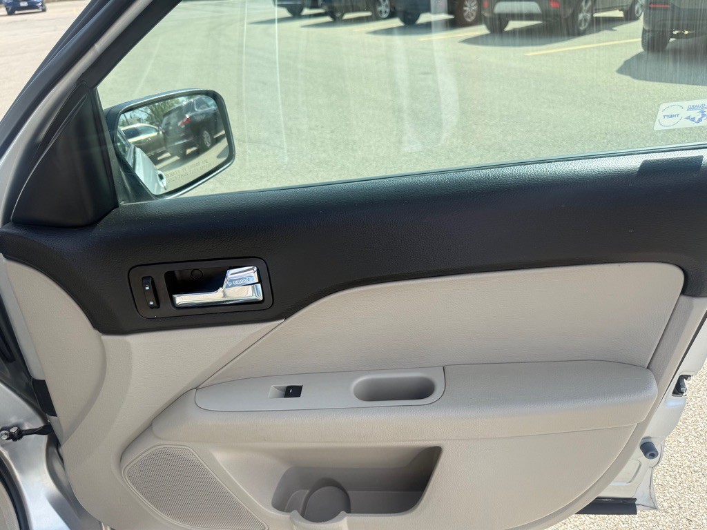 2009 Ford Fusion Image 16