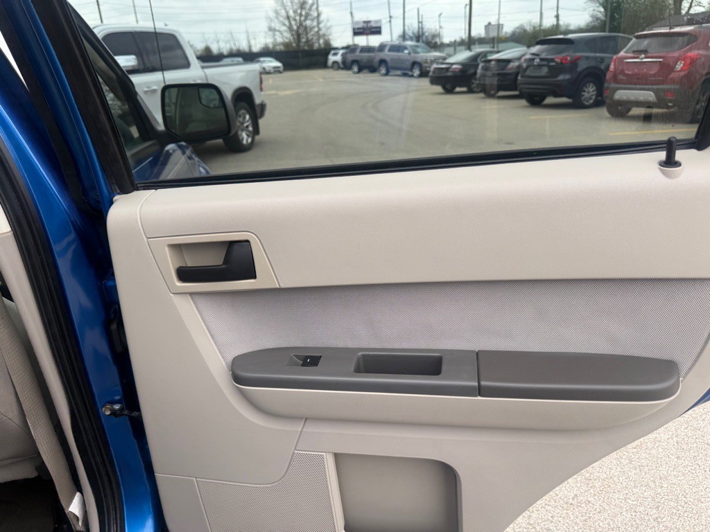 2012 Ford Escape Image 18