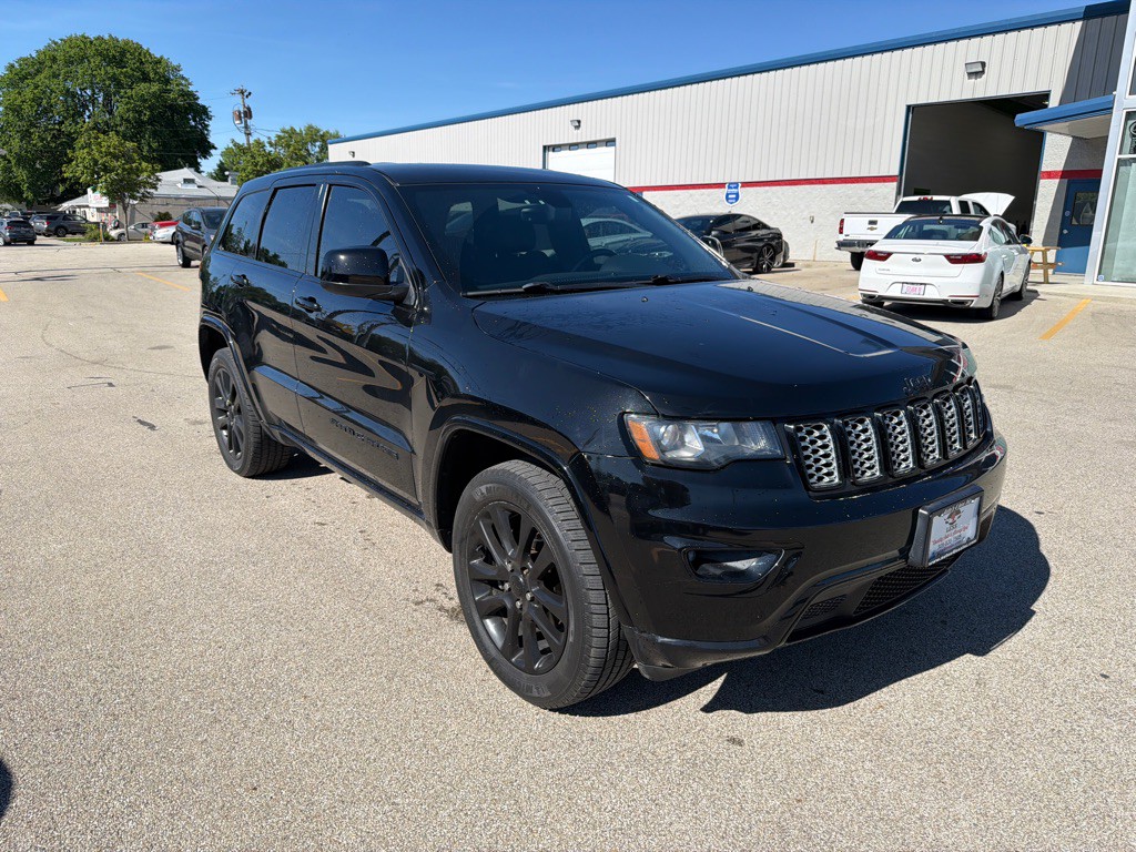 2018 Jeep Grand Cherokee Image 2