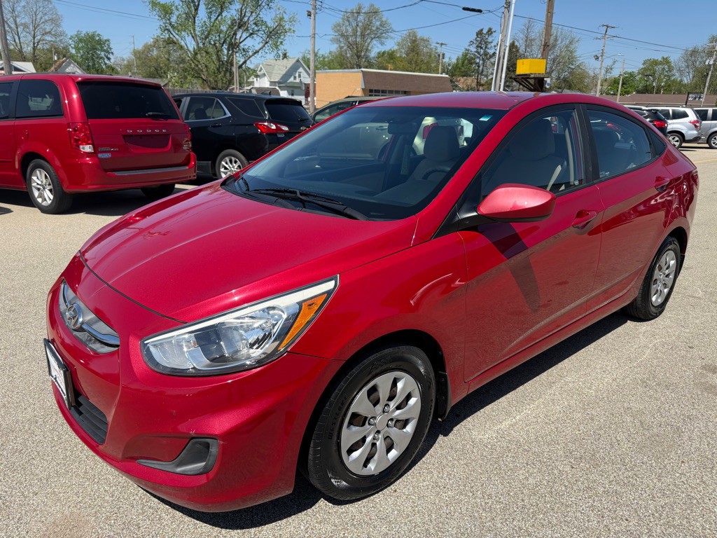 2016 Hyundai Accent Image 4