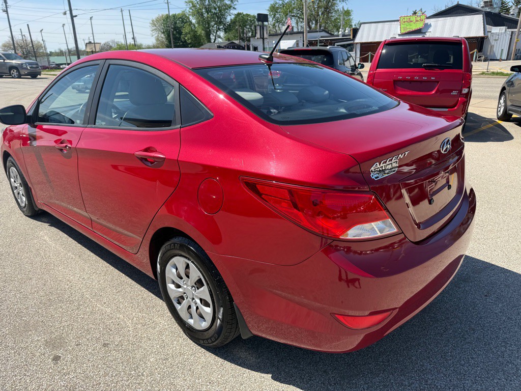 2016 Hyundai Accent Image 6
