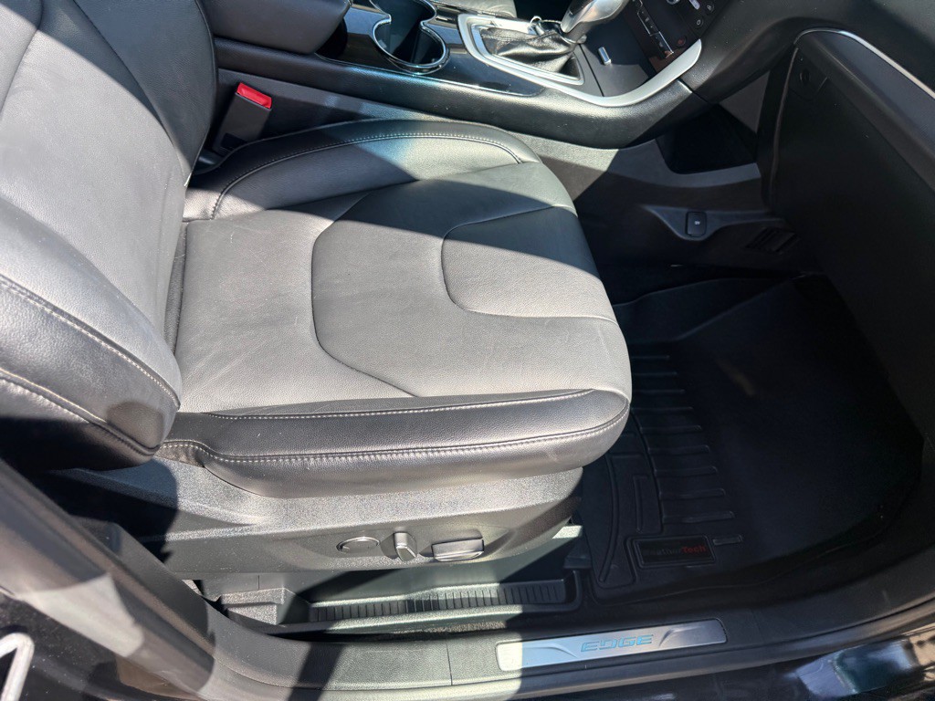 2018 Ford Edge Image 23