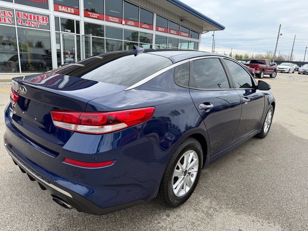 2019 Kia Optima Image 8
