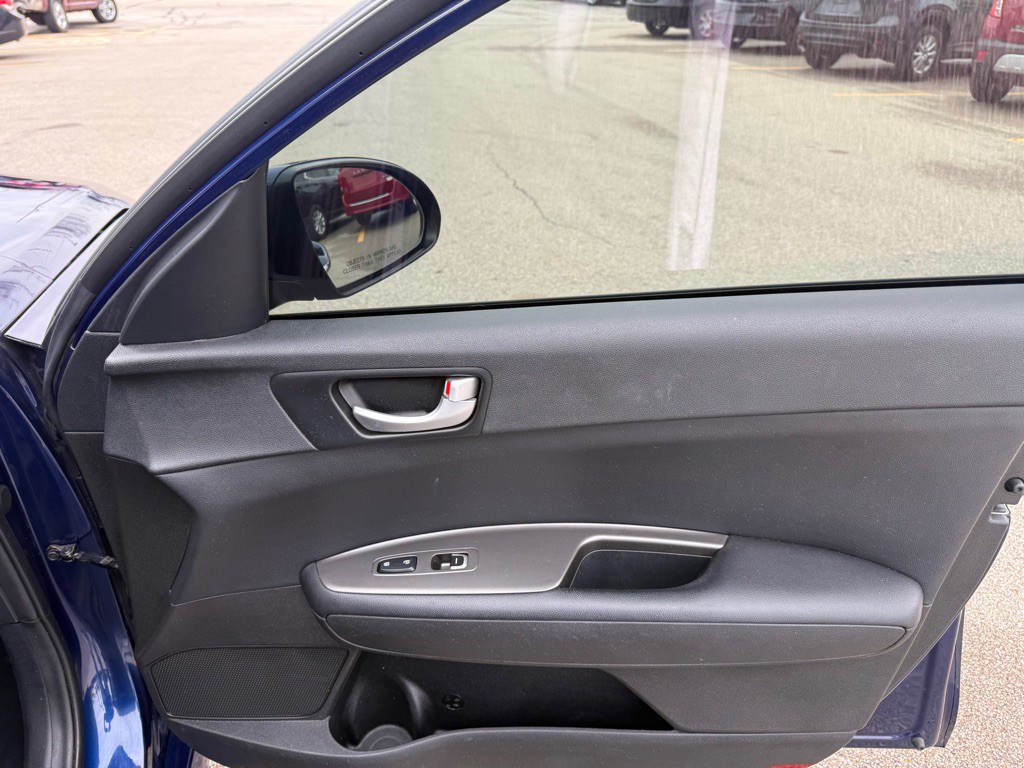 2019 Kia Optima Image 24