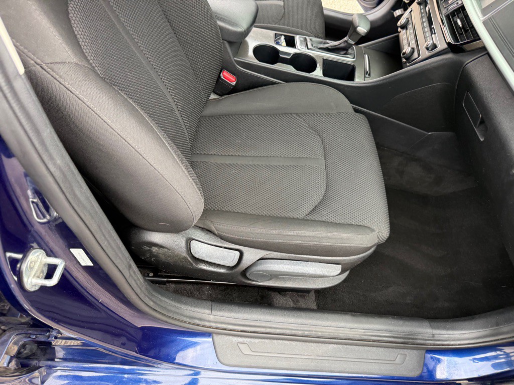 2019 Kia Optima Image 25