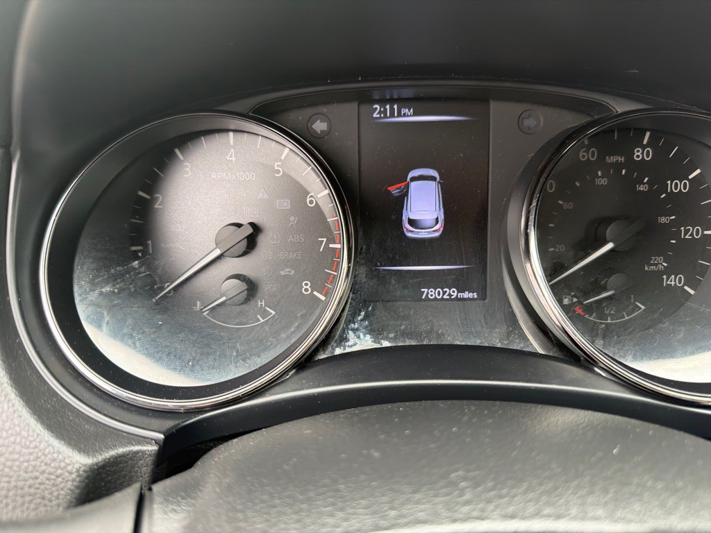 2018 Nissan Rogue Image 13