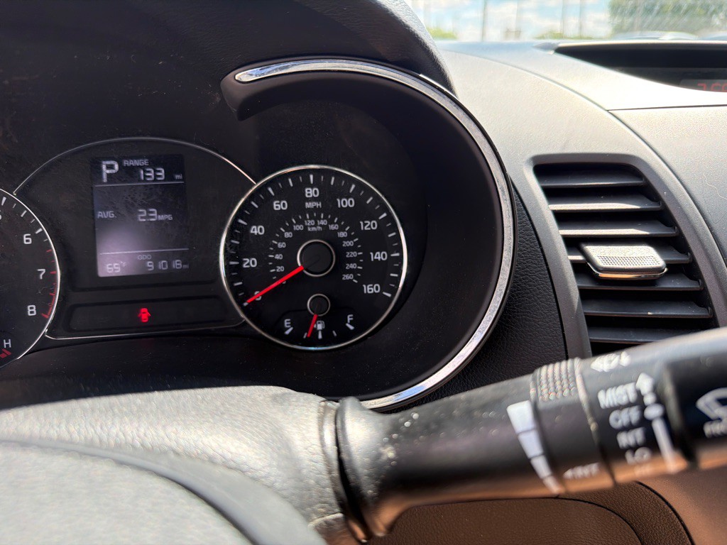 2017 Kia Forte Image 11