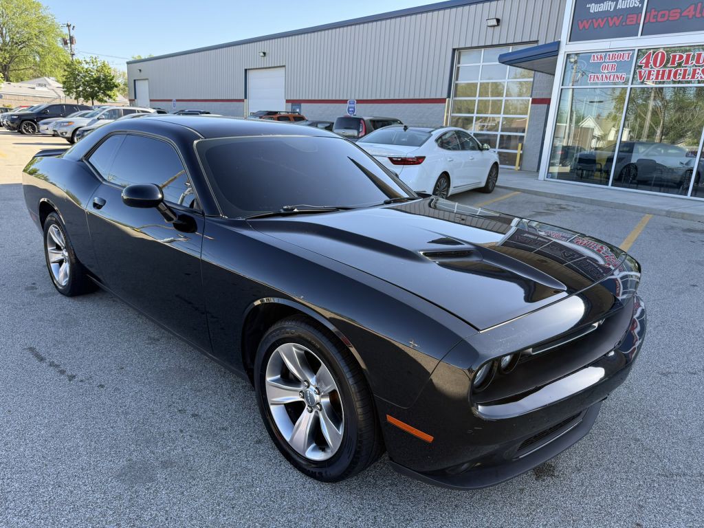 2018 Dodge Challenger Image 2
