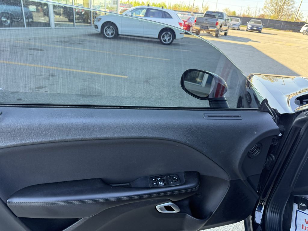 2018 Dodge Challenger Image 11
