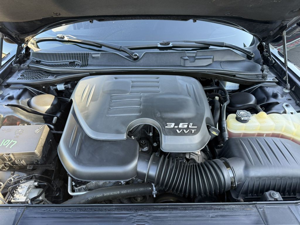 2018 Dodge Challenger Image 19