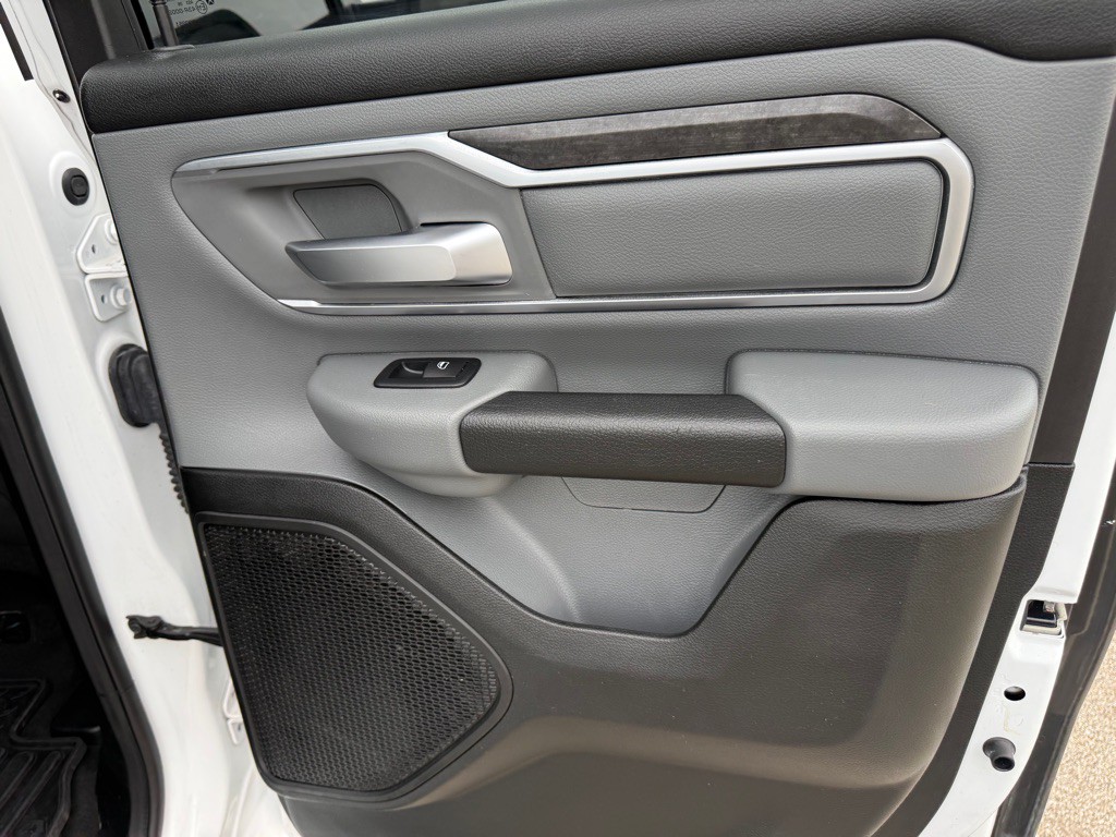 2019 RAM 1500 Image 16
