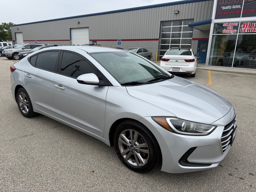 2018 Hyundai Elantra Image 2