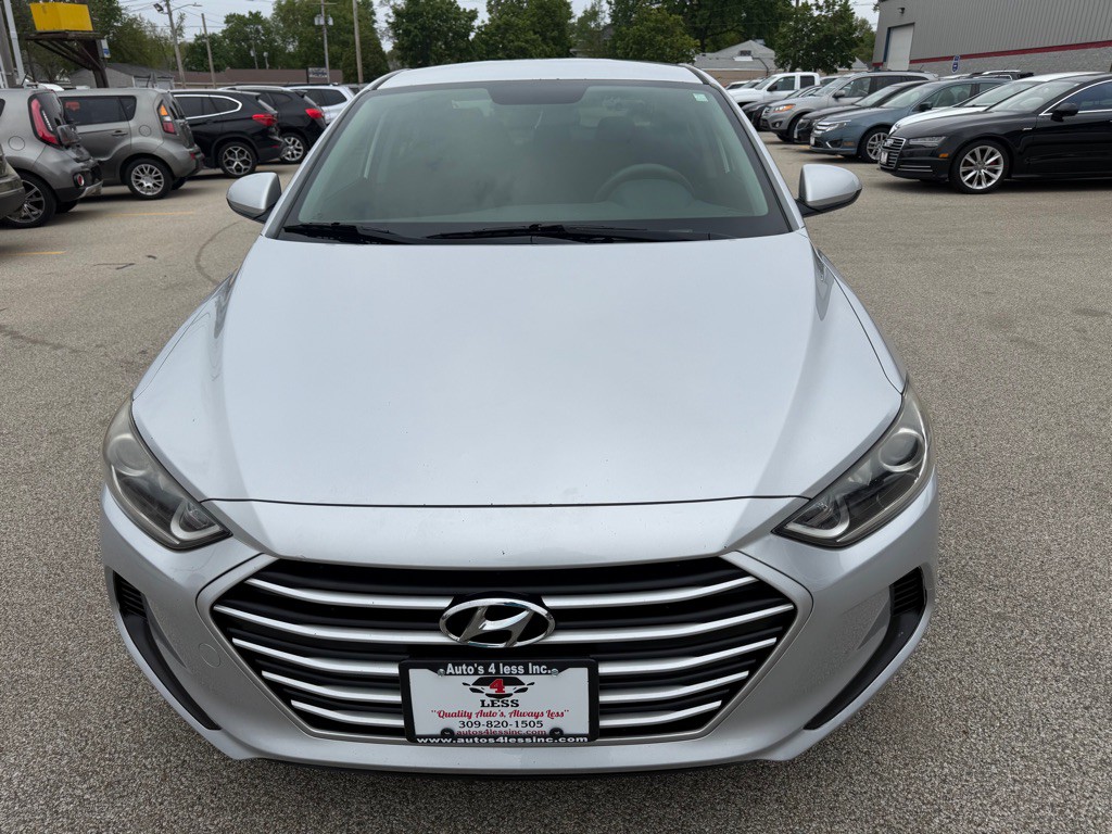 2018 Hyundai Elantra Image 3